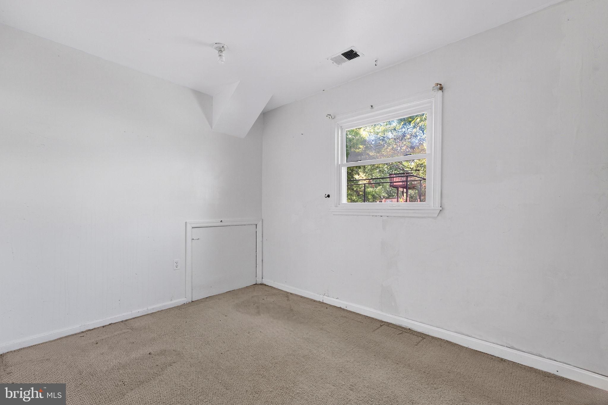 7124 Whetstone Road Alexandria, VA 22306 - Photo 32 of 39