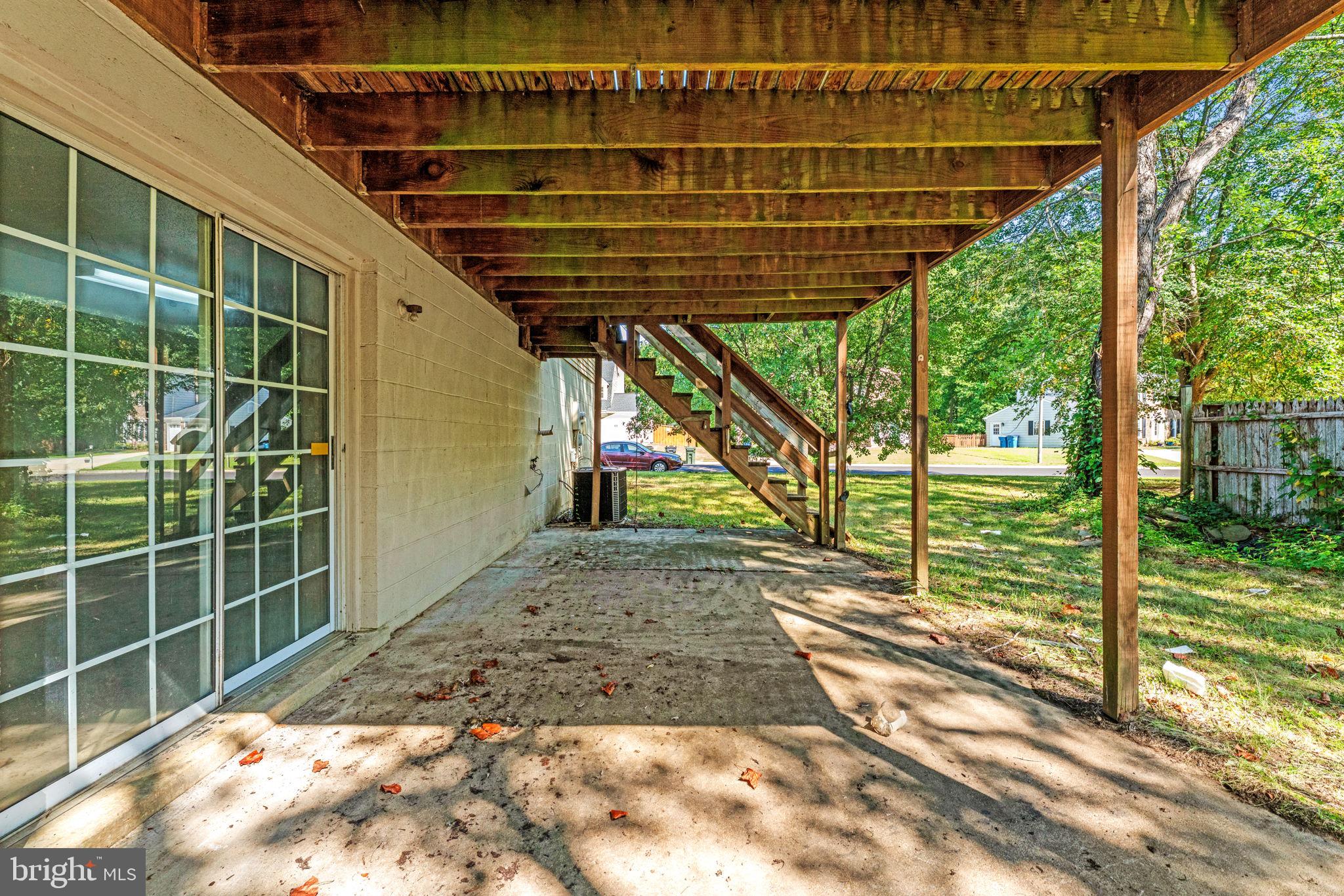 7124 Whetstone Road Alexandria, VA 22306 - Photo 39 of 39 View of the patio and house entrance