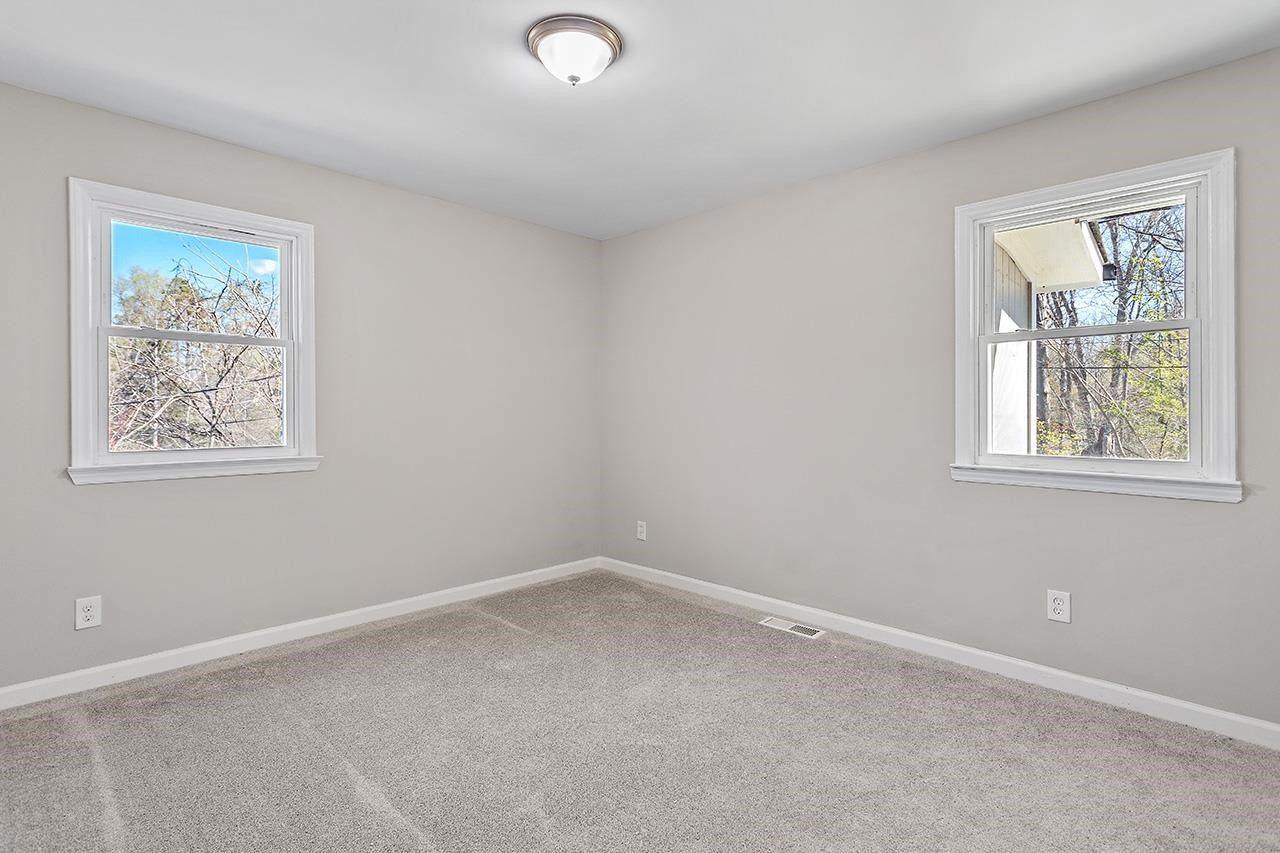 2930 Darrow Road Durham, NC 27704 - Photo 18 of 23 Photo 18