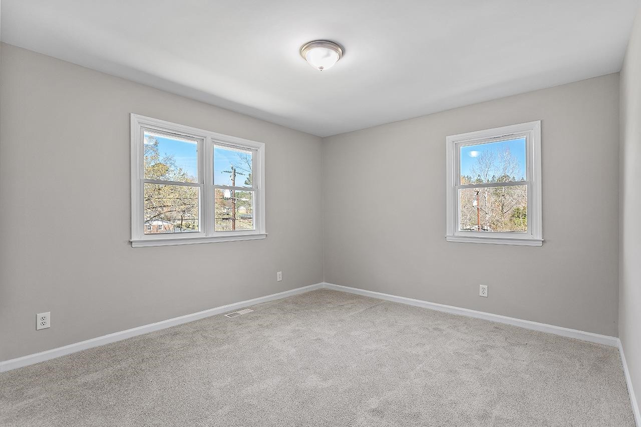 2930 Darrow Road Durham, NC 27704 - Photo 19 of 23 Photo 19