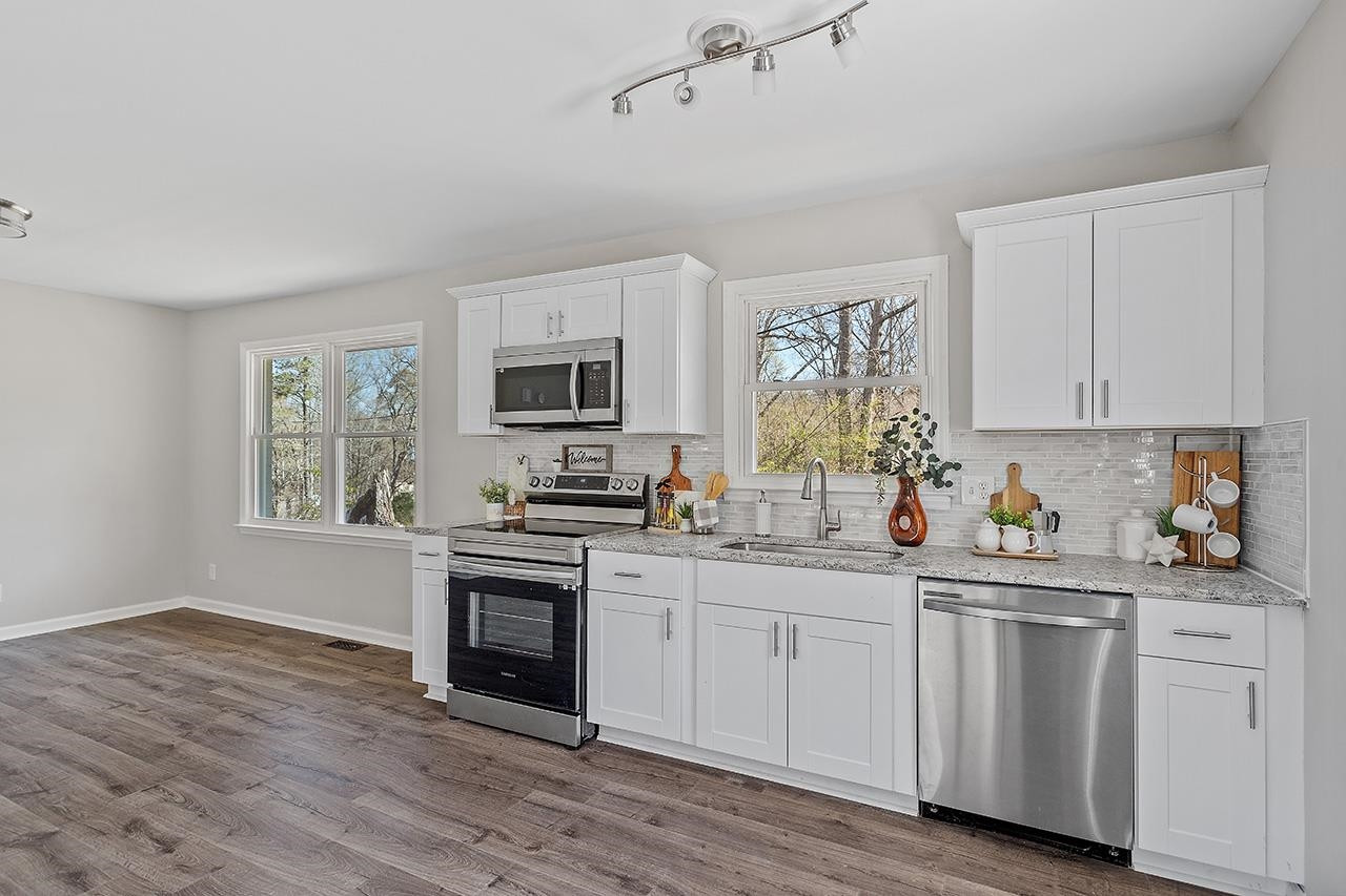 2930 Darrow Road Durham, NC 27704 - Photo 3 of 23 Photo 3