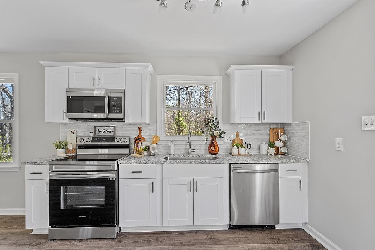 2930 Darrow Road Durham, NC 27704 - Photo 4 of 23 Photo 4