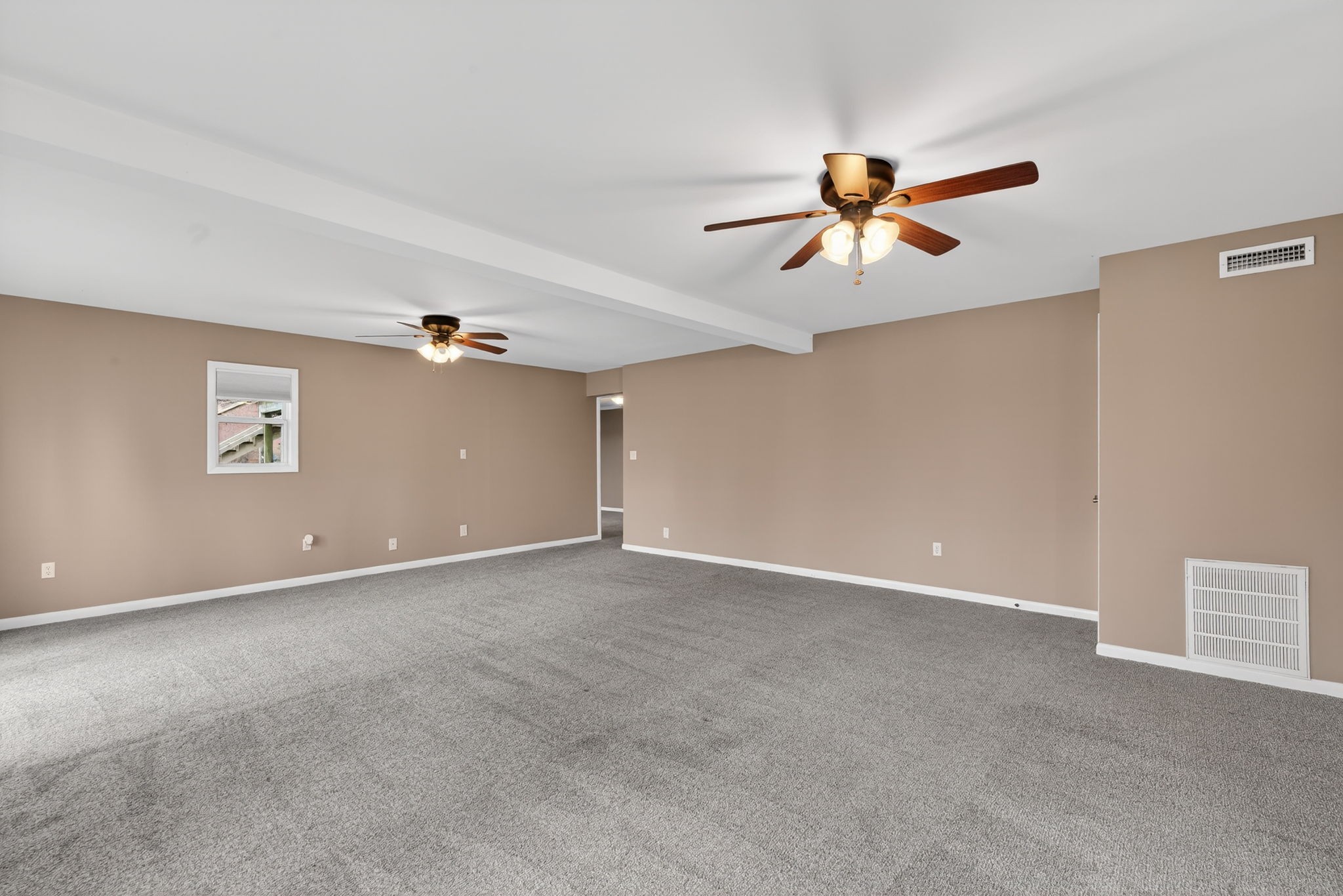 232 Loop Drive Winchester, TN 37398 - Photo 24 of 41 a view of a ceiling fan and hardwood floor