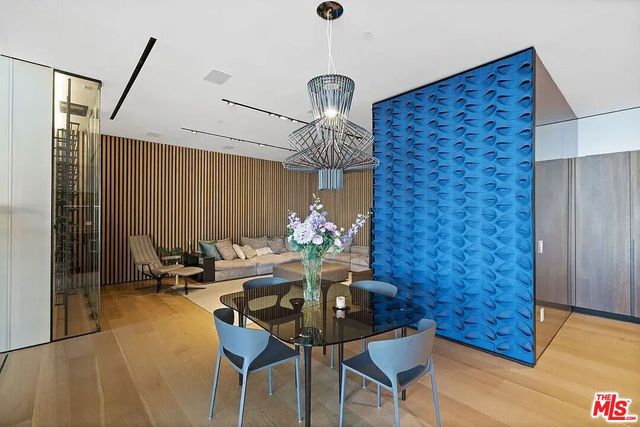 $32,000 | 8790 Appian Way, Los Angeles, CA 90046