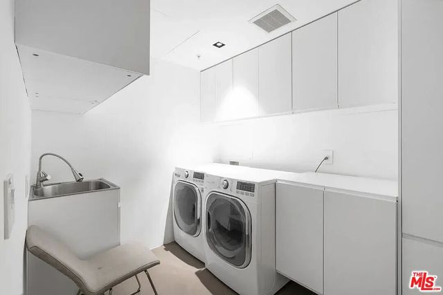 $32,000 | 8790 Appian Way, Los Angeles, CA 90046