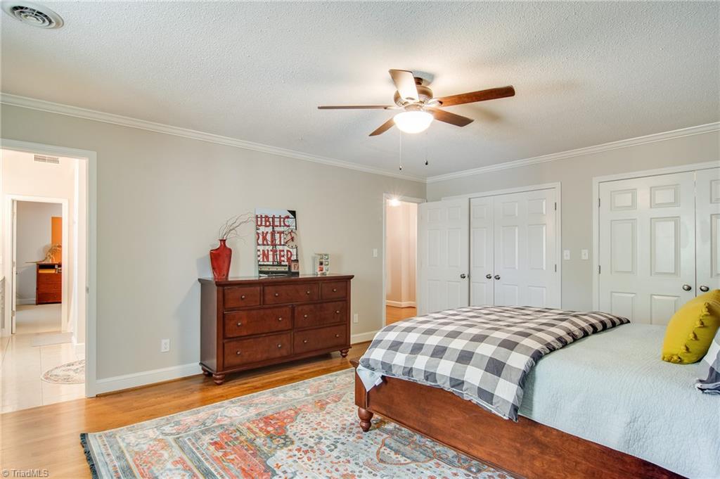 960 Bryanplace Road Winston-Salem, NC 27104 - Photo 17 of 30 Huge Master bedroom with on-suite