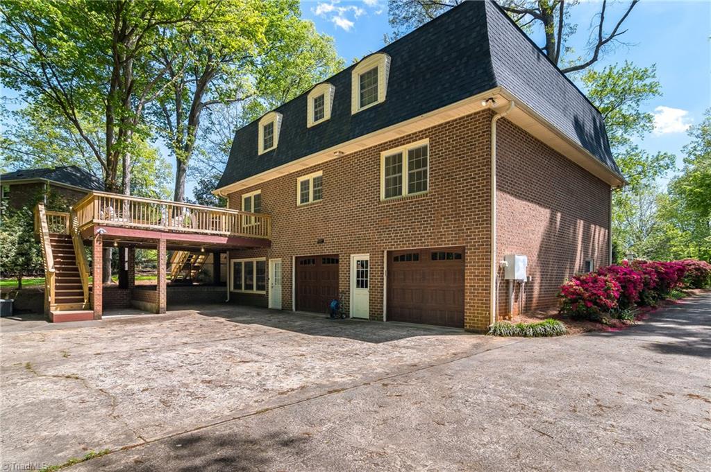 960 Bryanplace Road Winston-Salem, NC 27104 - Photo 3 of 30 New deck, new garage doors, new roof, new garage entry door