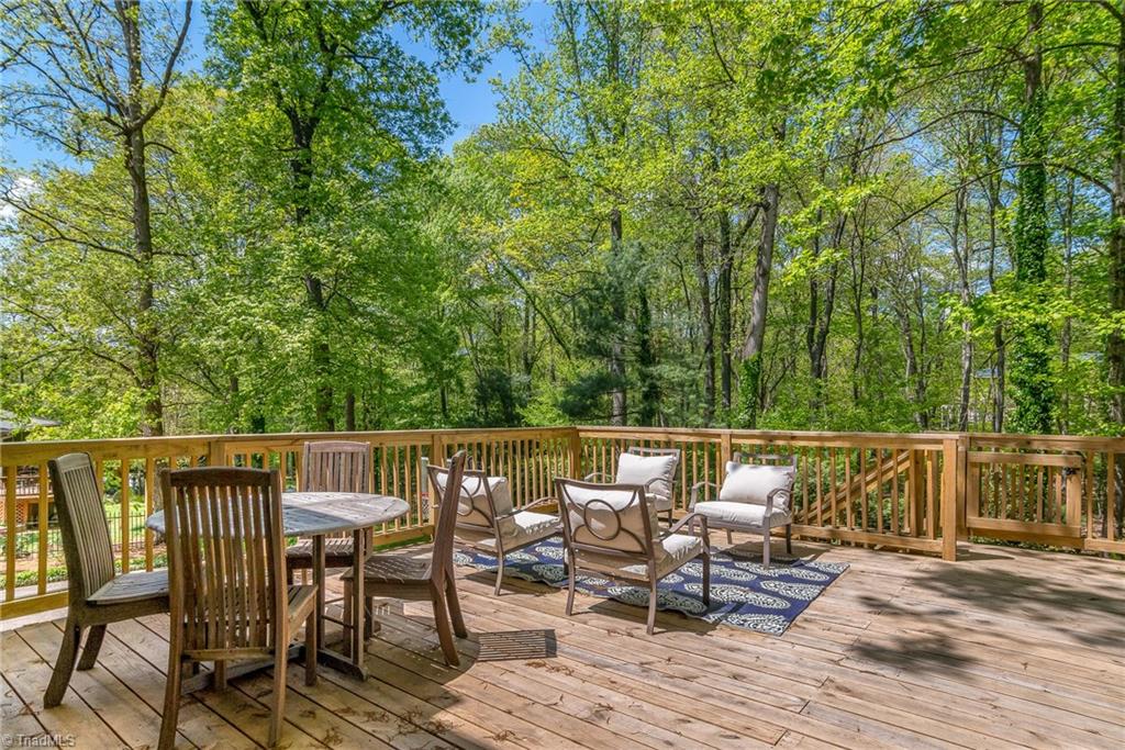 960 Bryanplace Road Winston-Salem, NC 27104 - Photo 4 of 30 New decking and railings