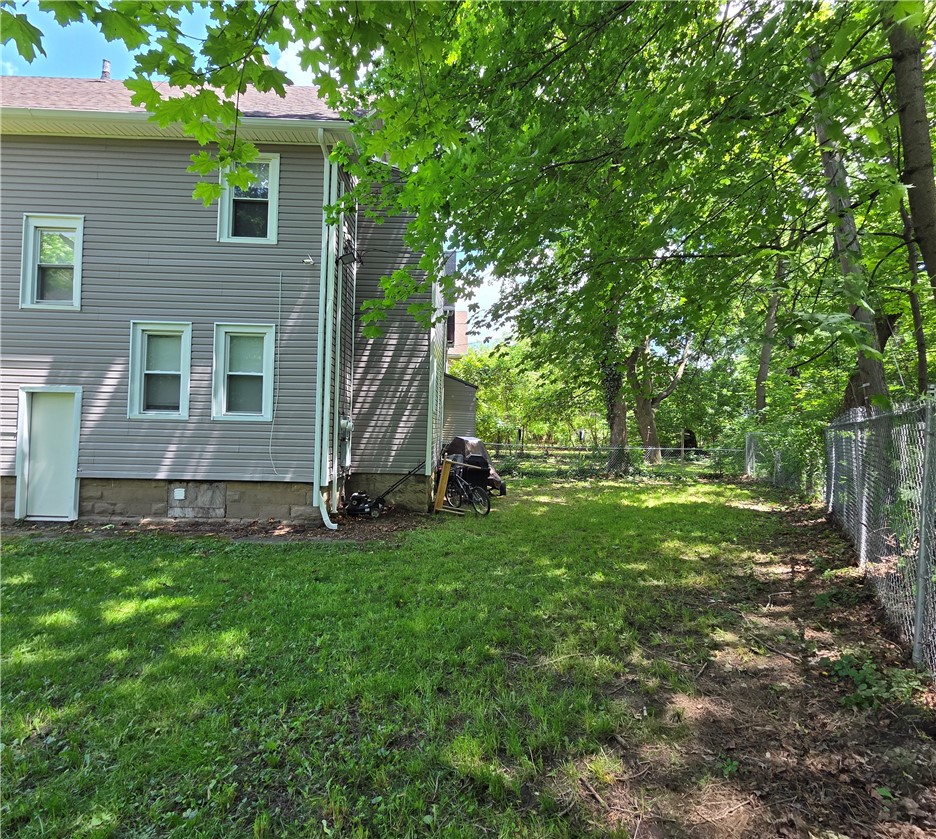 149 Glendale Park Rochester, NY 14613 - Photo 14 of 48