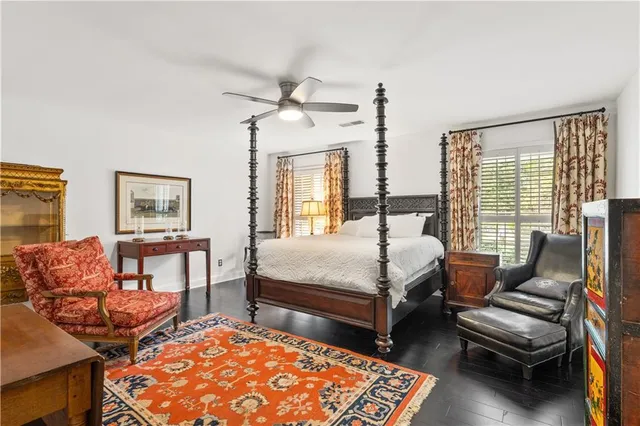 a view of outdoor space with lots of trees