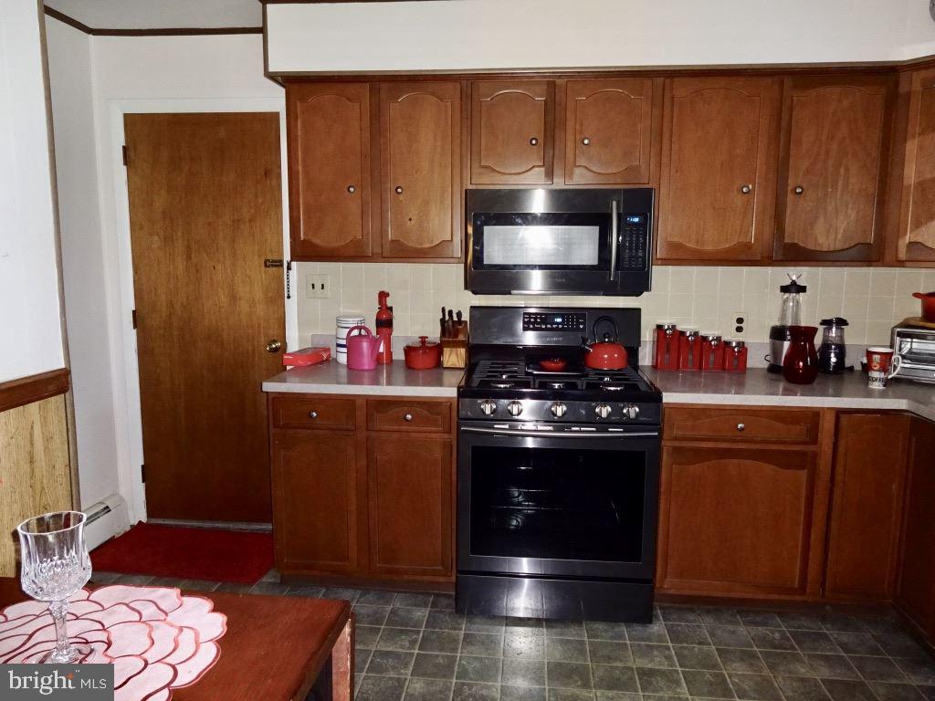 3510 Holly Road Dover, PA 17315 - Photo 8 of 32 Gallery Image 8