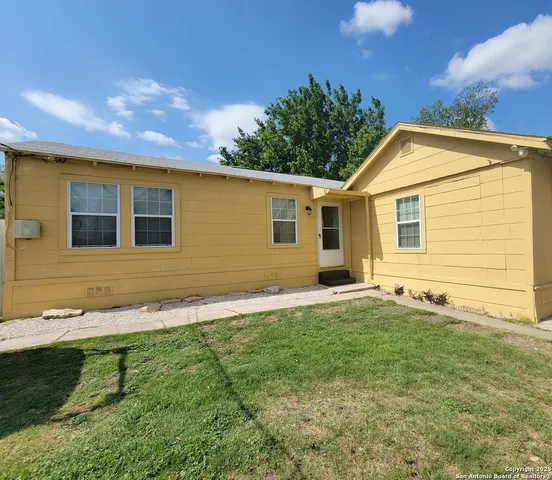 $1,450 | 2225 West Olmos Drive, San Antonio, TX 78201