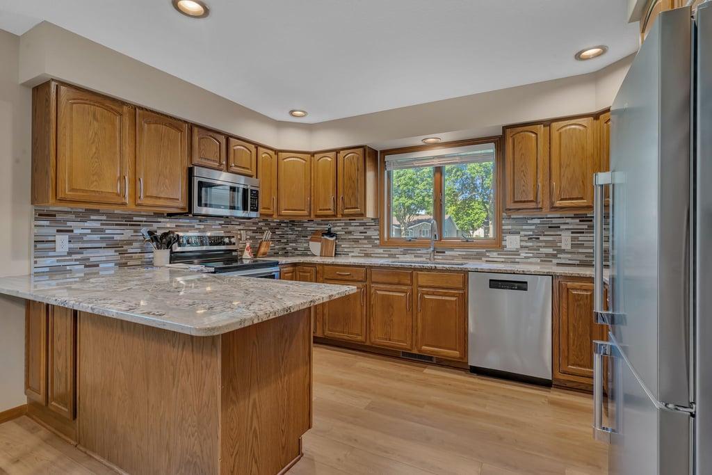 2607 9th Street Southwest Willmar, MN 56201 - Photo 13 of 26