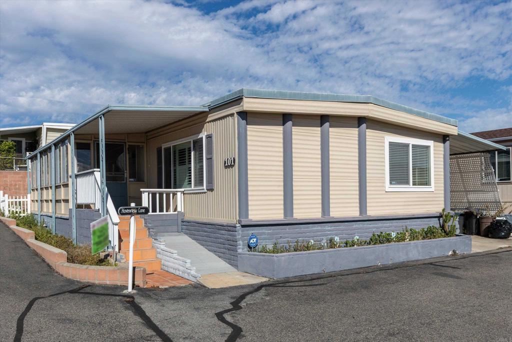 101 Havenview Lane, Unit 101 Oceanside, CA 92056 - Photo 3 of 19