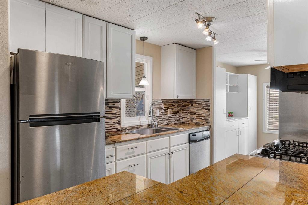 101 Havenview Lane, Unit 101 Oceanside, CA 92056 - Photo 9 of 19