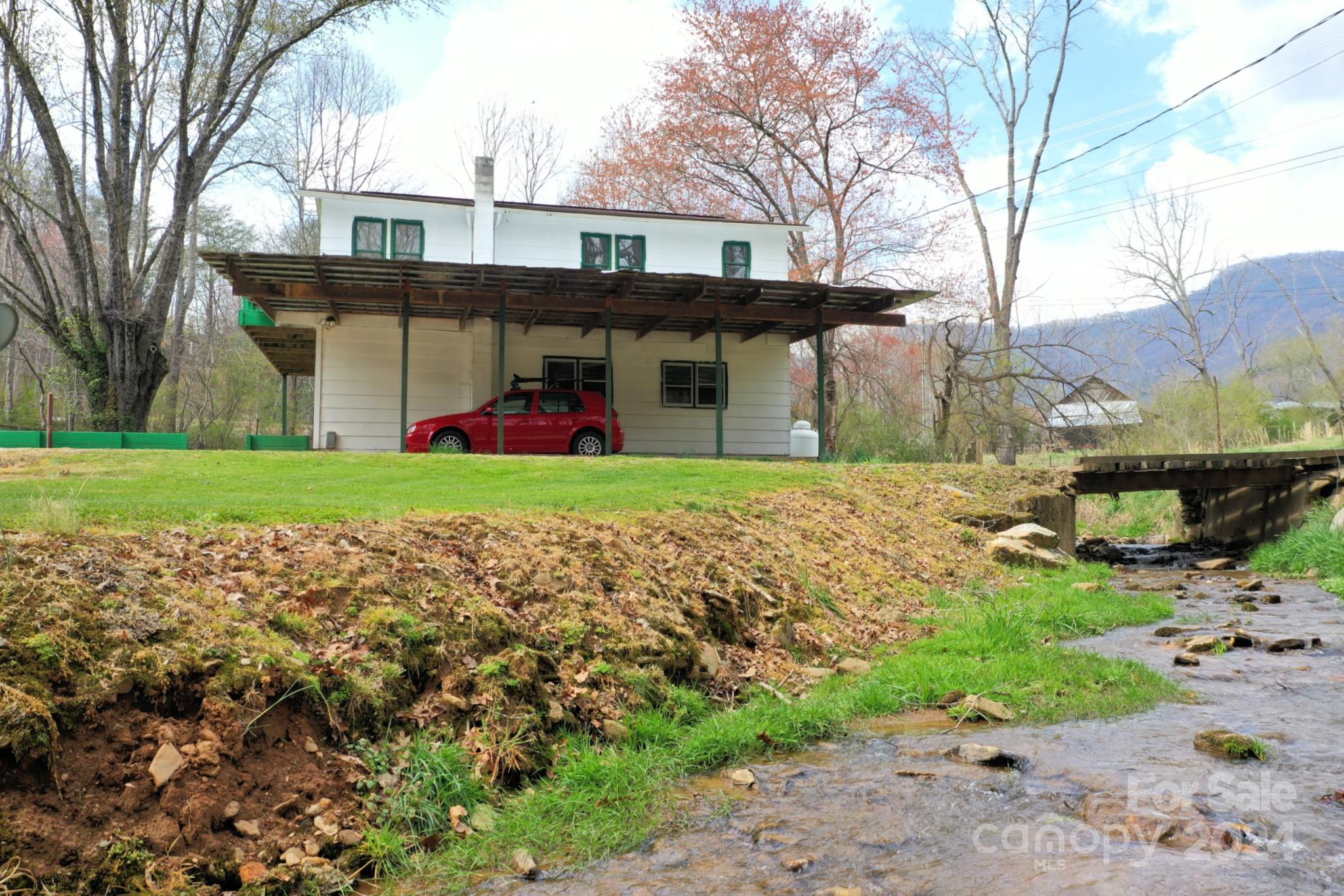 95 Maple Springs Road Sylva, NC 28779 - Photo 6 of 19 Gallery Image 6