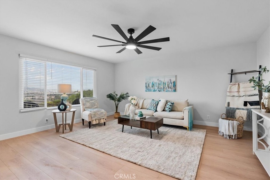 4250 Dowitcher Way Oceanside, CA 92057 - Photo 8 of 27