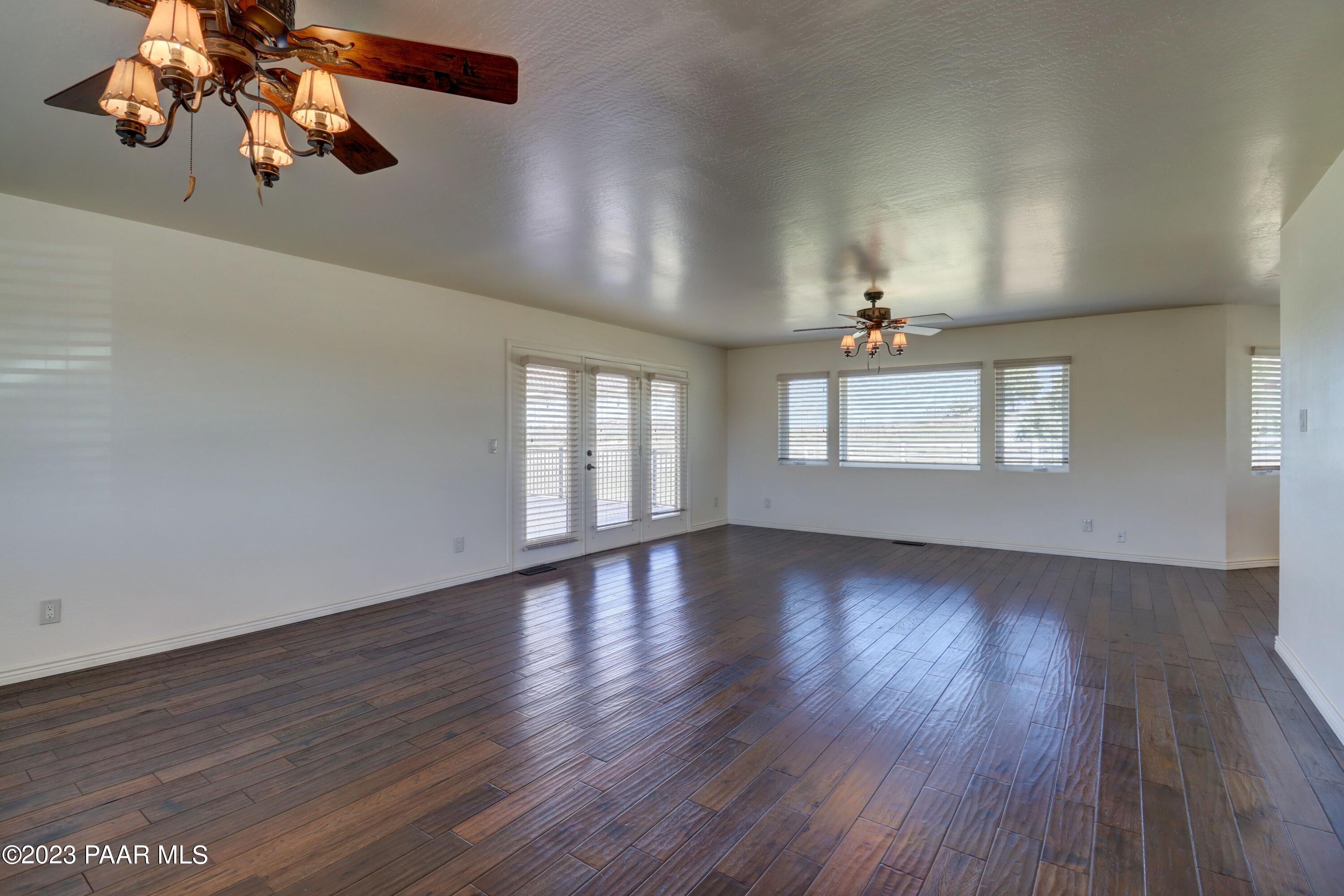 11470 Williamson Valley Ranch Road Prescott, AZ 86305 - Photo 11 of 25 Living Room