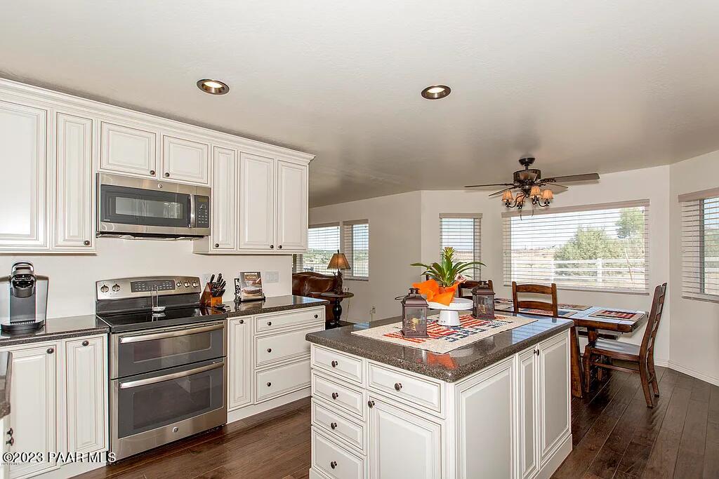 11470 Williamson Valley Ranch Road Prescott, AZ 86305 - Photo 13 of 25 kitchen furnished 3