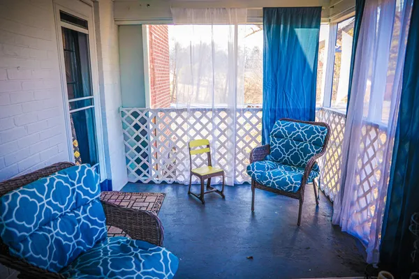 $400,000 | 11 2 Wood Lane, Staunton, VA 24401