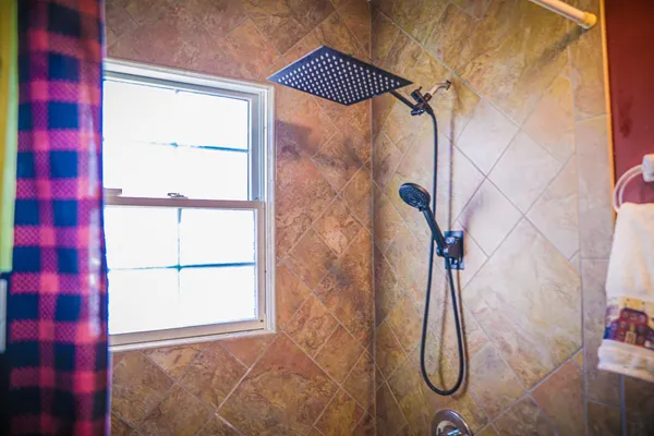 $400,000 | 11 2 Wood Lane, Staunton, VA 24401