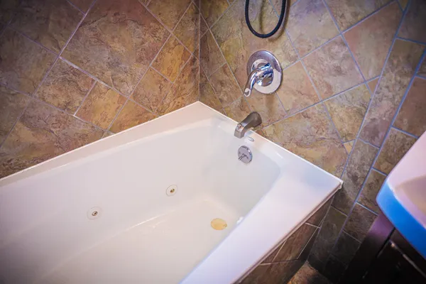 $400,000 | 11 2 Wood Lane, Staunton, VA 24401