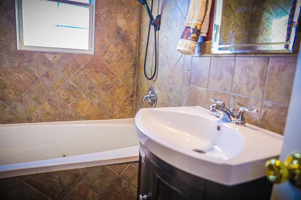 $400,000 | 11 2 Wood Lane, Staunton, VA 24401