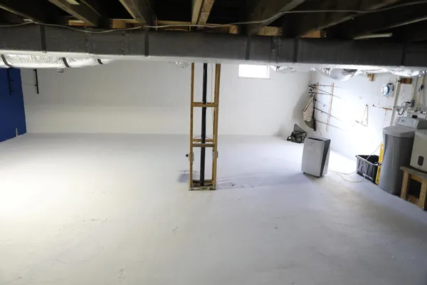 $400,000 | 11 2 Wood Lane, Staunton, VA 24401