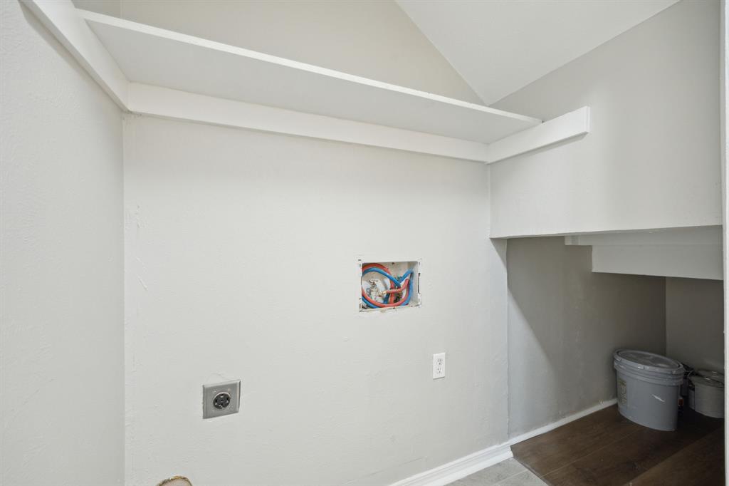 2420 Lakeview Circle McKinney, TX 75072 - Photo 15 of 25 a bathroom with a toilet and a shower curtain