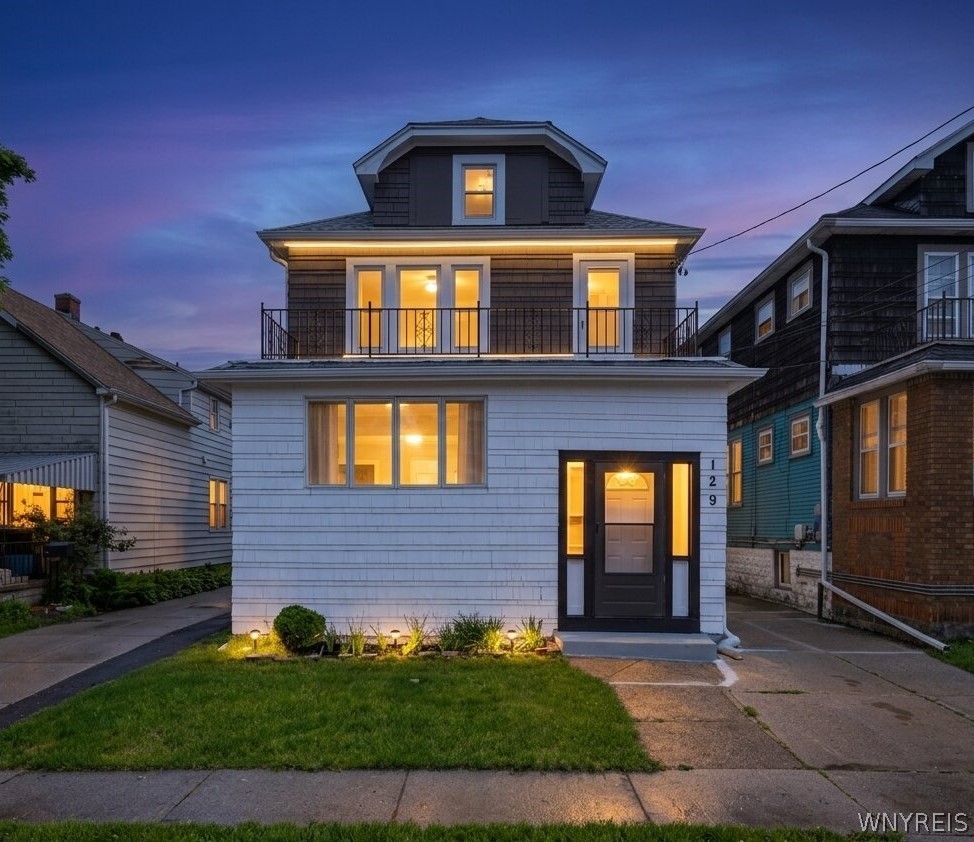 129 Ridge Park Avenue Buffalo, NY 14211 - Photo 1 of 47