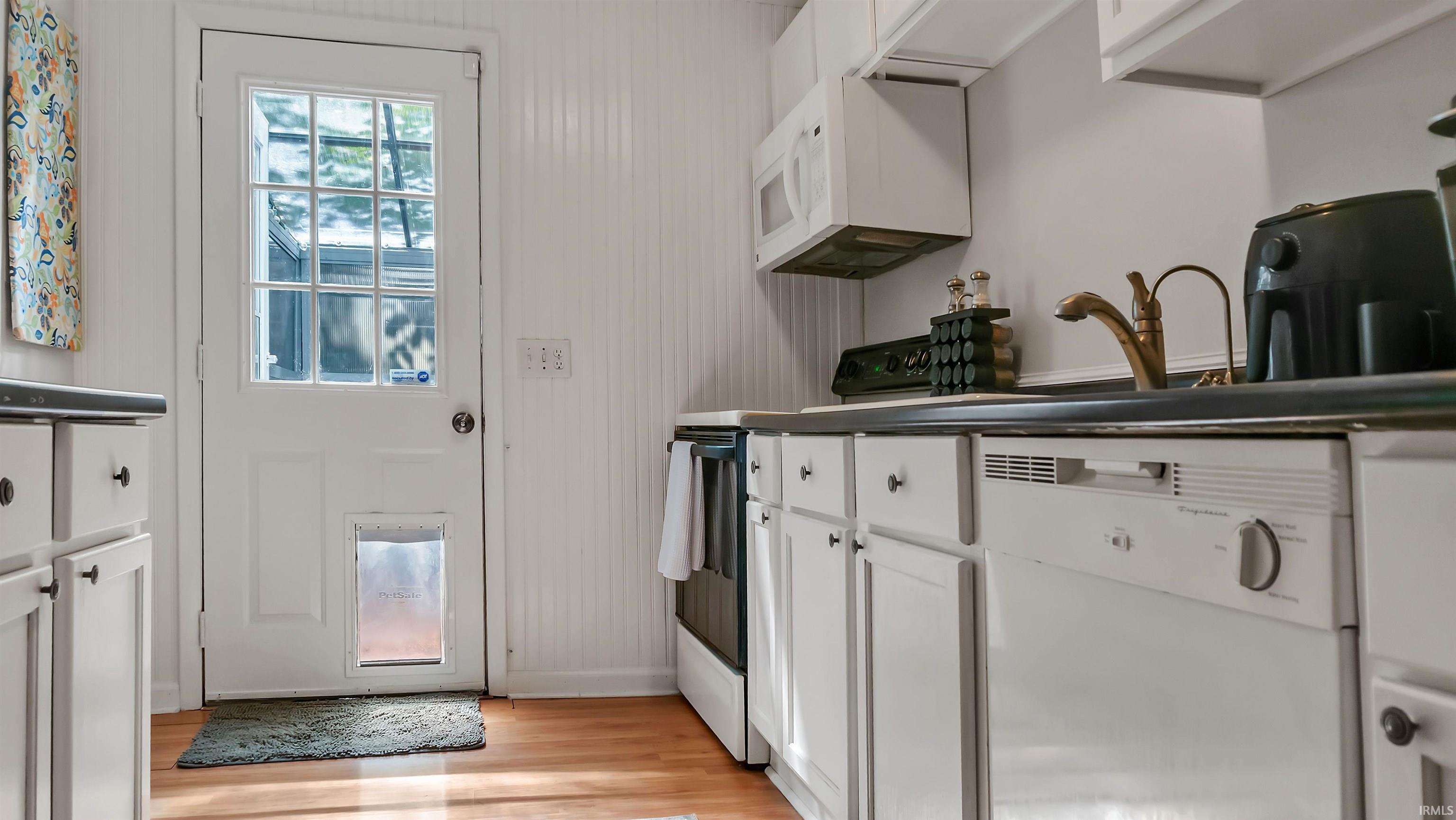 6260 South Fairfax Road Bloomington, IN 47401 - Photo 11 of 36