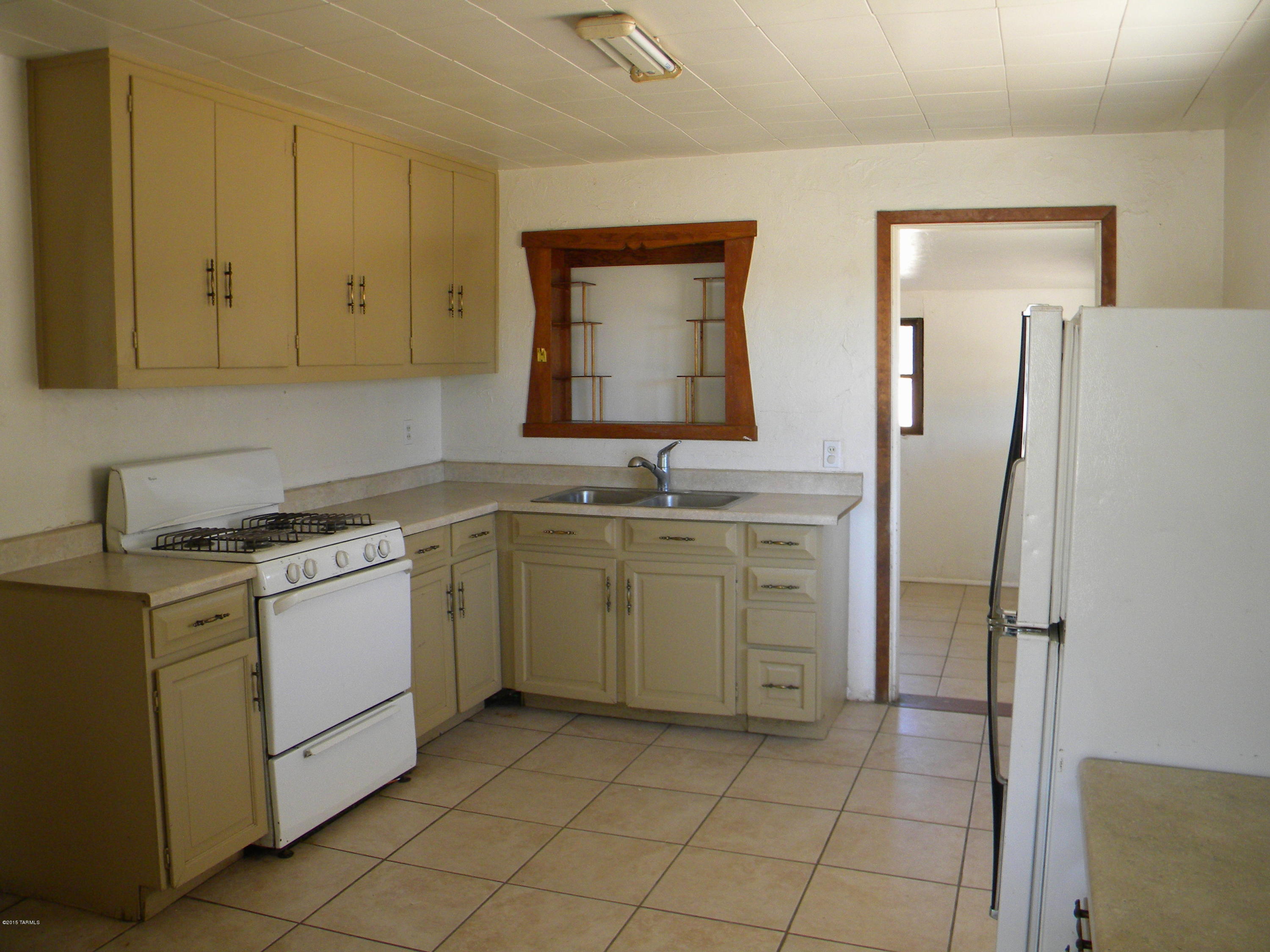 116 West Navajo Road Tucson, AZ 85705 - Photo 2 of 14