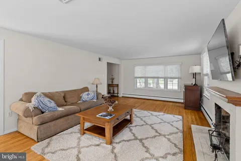$799,000 | 1545 Terrace Drive, Ambler, PA 19002