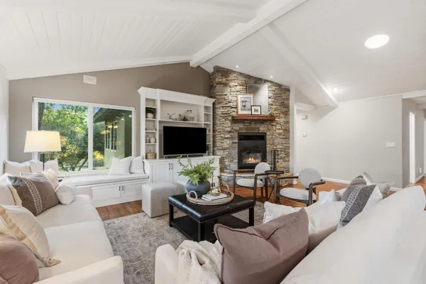 $974,900 | 45012 Mockingbird Lane, Ahwahnee, CA 93601