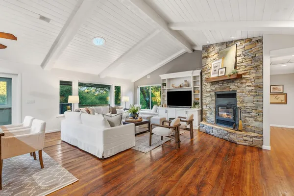 $974,900 | 45012 Mockingbird Lane, Ahwahnee, CA 93601