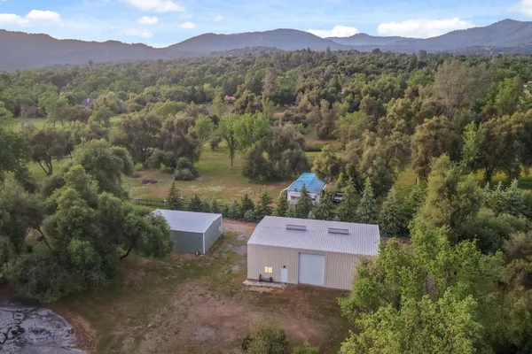 $974,900 | 45012 Mockingbird Lane, Ahwahnee, CA 93601