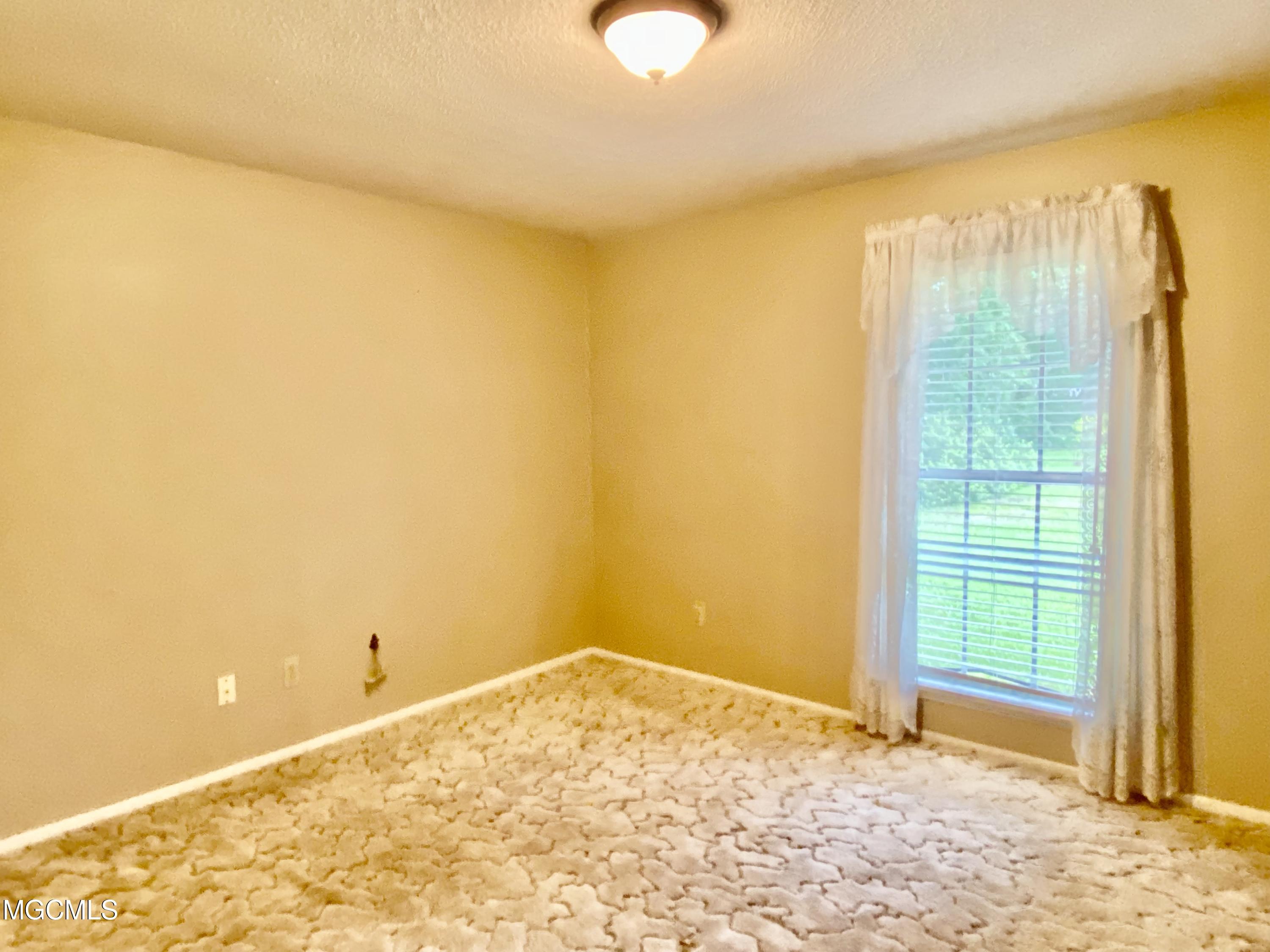 8701 Willow Branch Road Moss Point, MS 39562 - Photo 15 of 25 E54B6EA9-42EA-4EC1-BFBE-F8EAB1D62E45