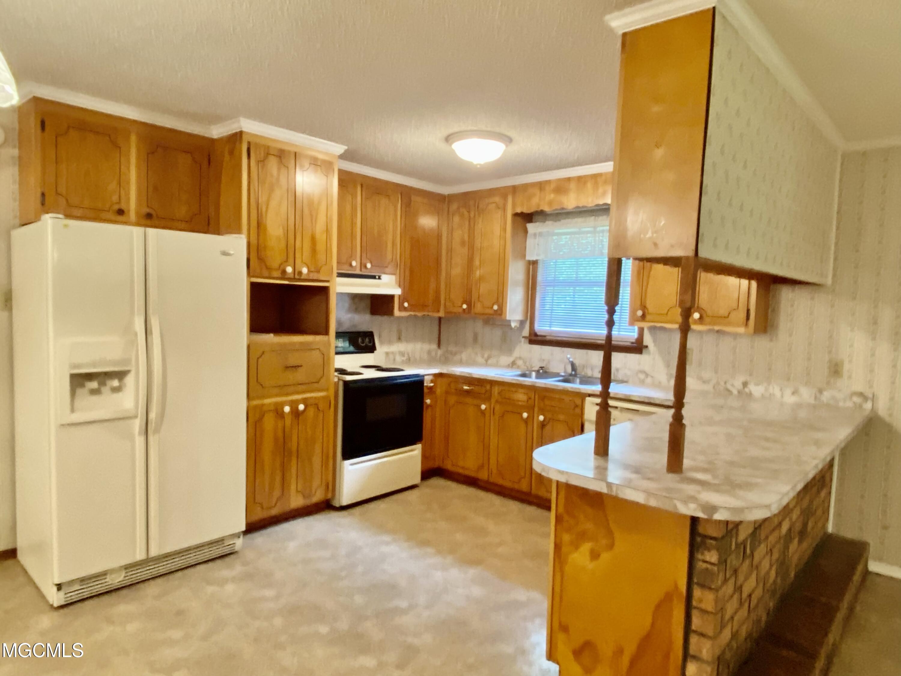 8701 Willow Branch Road Moss Point, MS 39562 - Photo 7 of 25 24C634EB-DB02-4087-826A-543793DE2814