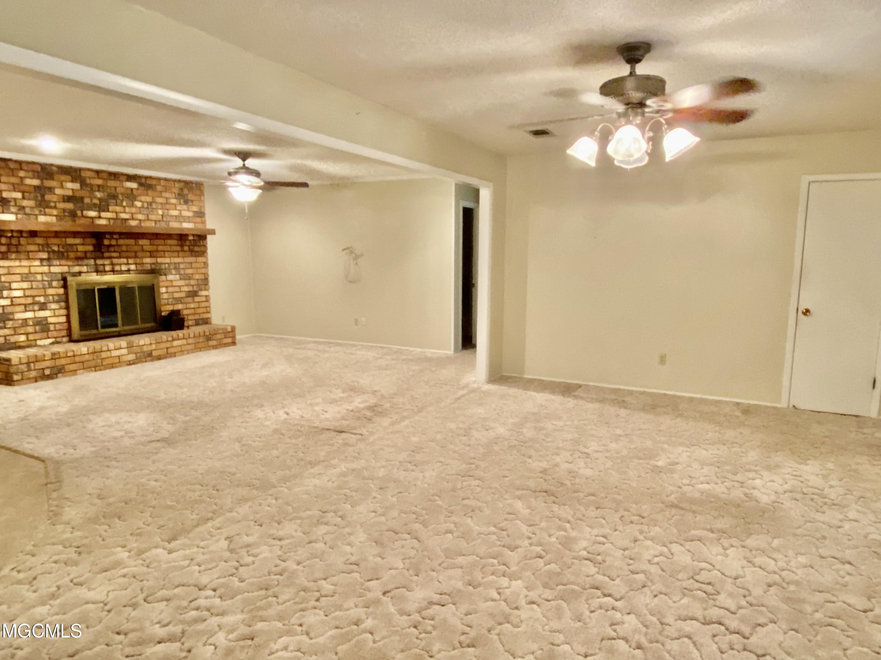 8701 Willow Branch Road Moss Point, MS 39562 - Photo 8 of 25 B7715EDB-6428-4A63-9EA3-42CD0B139306