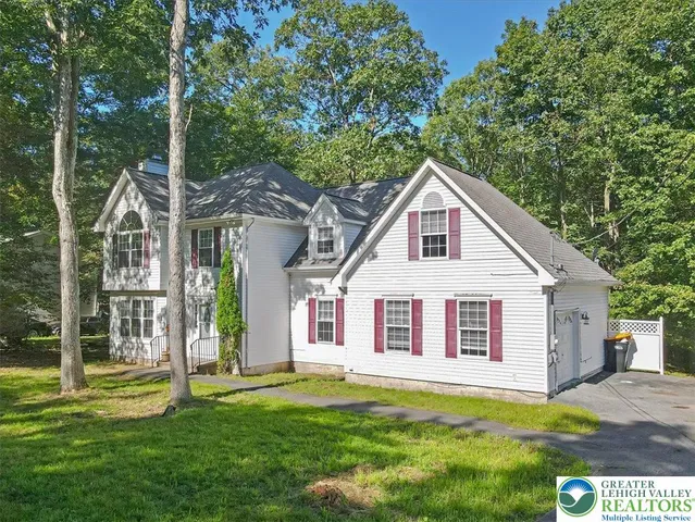 $2,450 | 198 White Pine Trail, East Stroudsburg, PA 18301