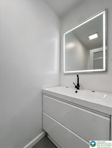 $2,450 | 198 White Pine Trail, East Stroudsburg, PA 18301