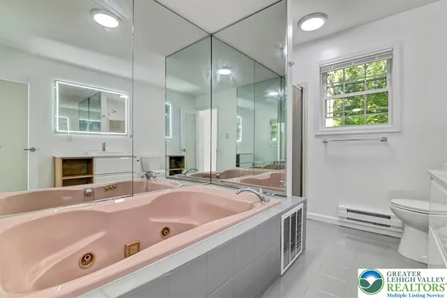 $2,450 | 198 White Pine Trail, East Stroudsburg, PA 18301