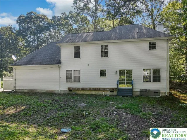 $2,450 | 198 White Pine Trail, East Stroudsburg, PA 18301