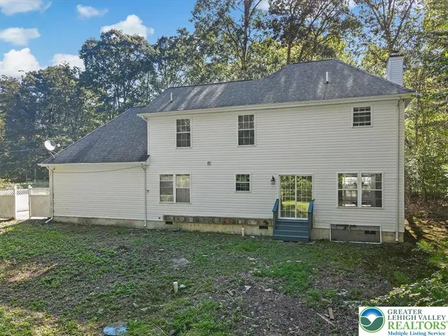 $2,450 | 198 White Pine Trail, East Stroudsburg, PA 18301