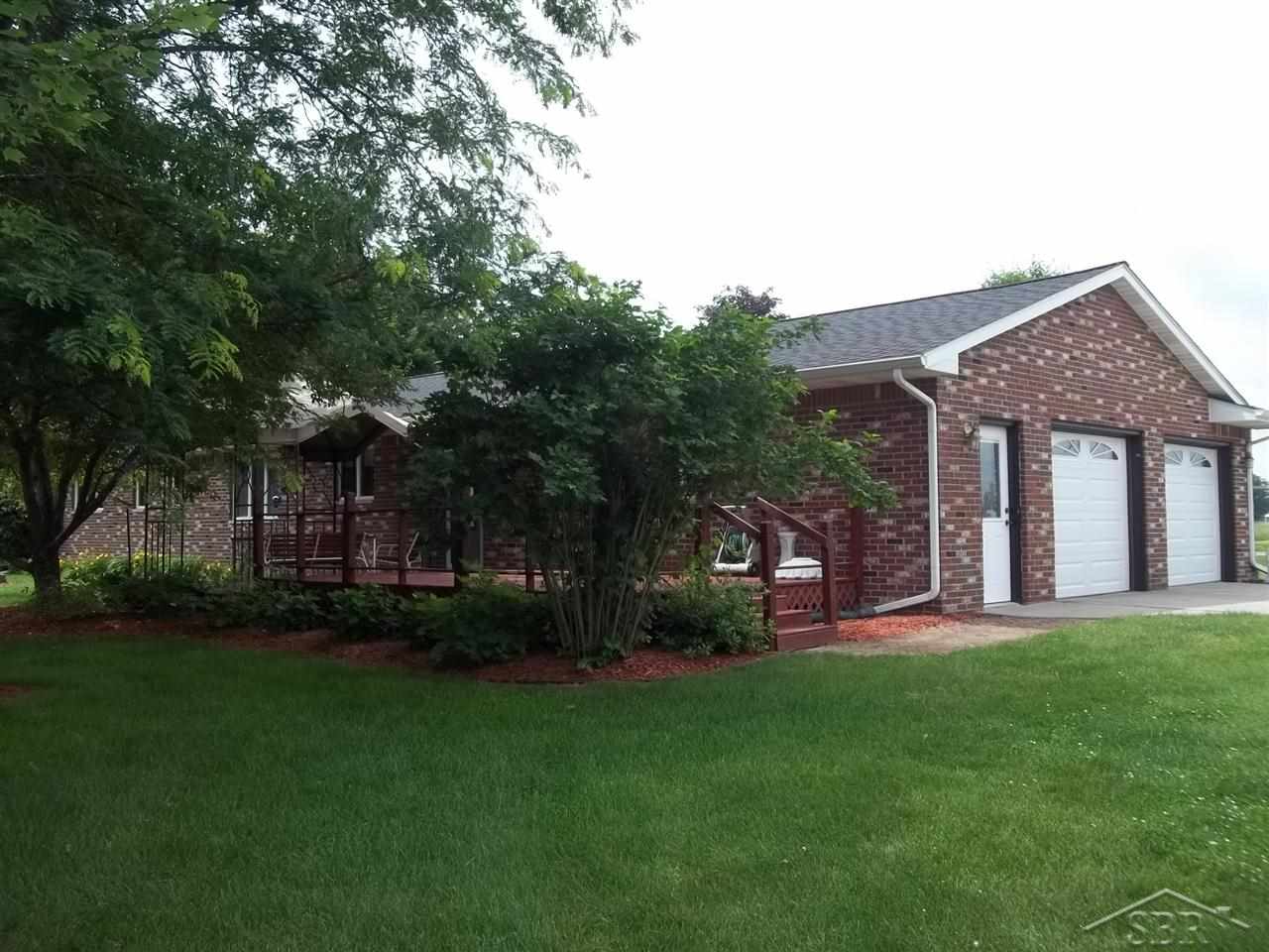 1377 South Raucholz Road Hemlock, MI 48626 - Photo 18 of 23 31199736-17.JPG
