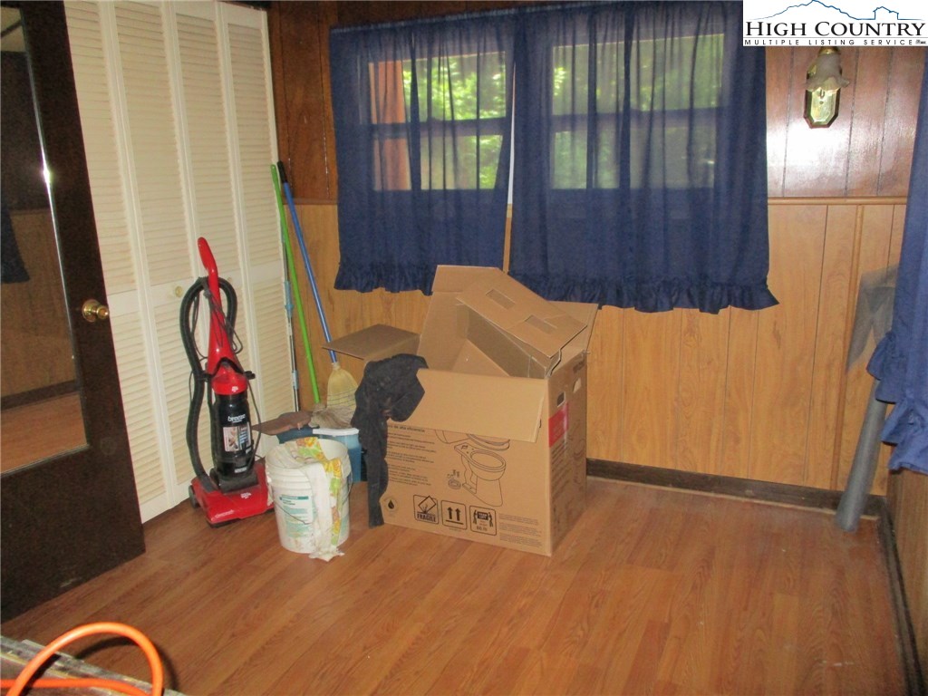 904 Spencer Branch Road Lansing, NC 28643 - Photo 8 of 14