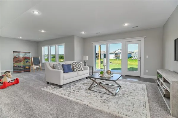 $699,950 | 9323 Pickering Street, Lenexa, KS 66227
