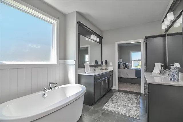 $709,950 | 9323 Pickering Street, Lenexa, KS 66227