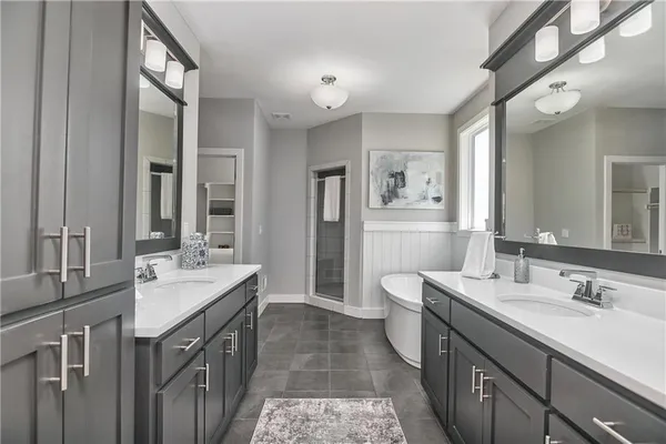 $699,950 | 9323 Pickering Street, Lenexa, KS 66227