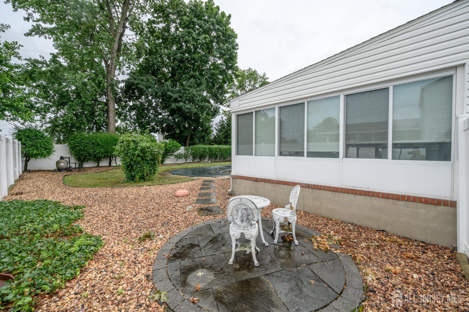 317 Libourel Road South Plainfield, NJ 07080 - Photo 35 of 40